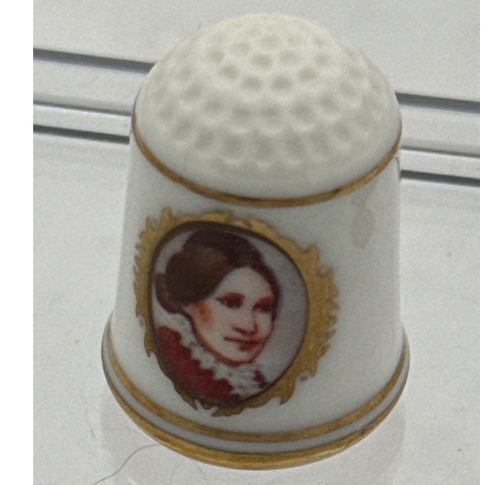 Vintage 1978 Franklin Mint First Ladies Porcelain Thimble: Lucy Hayes Portrait